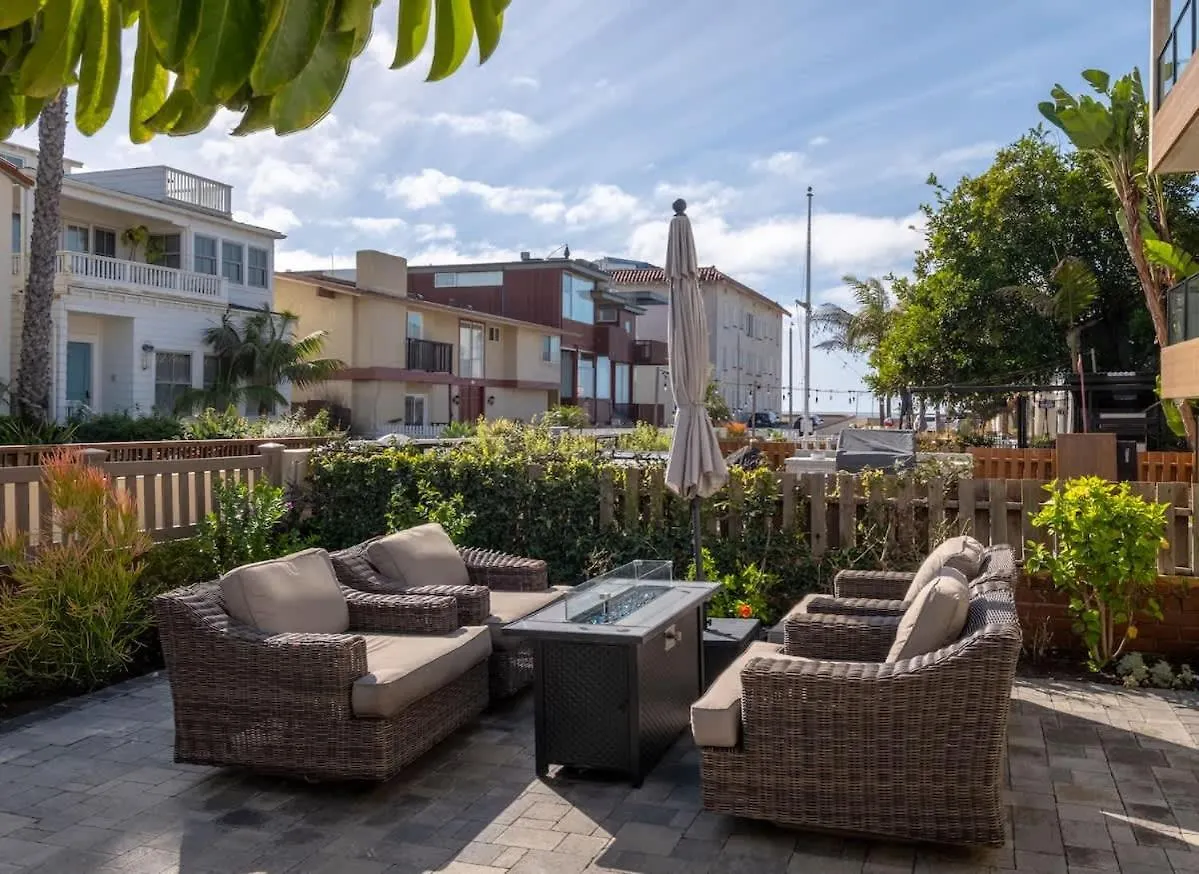 Beachside Bungalow 5 Minute Walk From The Shore Hermosa Beach United States