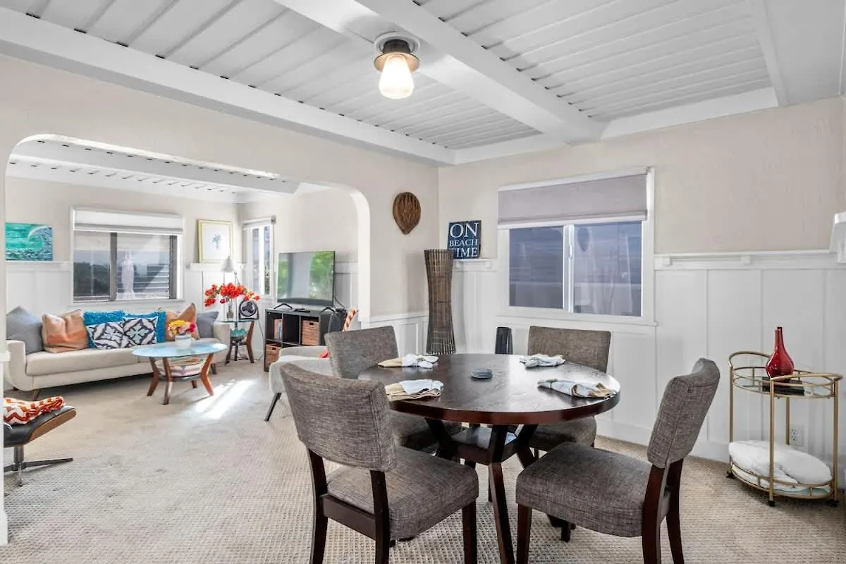Beachside Bungalow 5 Minute Walk From The Shore Hermosa Beach
